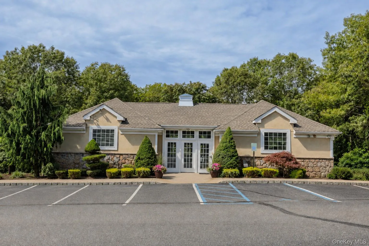 4 Sunflower Ridge Road, Brookhaven, NY, 4 Bedrooms Bedrooms, 7 Rooms Rooms,3 BathroomsBathrooms,Residential,For Rent,Sunflower Ridge,0,1046047 4 Sunflower Ridge Road, Brookhaven, NY, 4 Bedrooms Bedrooms, 7 Rooms Rooms,3 BathroomsBathrooms,Residential,For Rent,Sunflower Ridge,0,1046047
