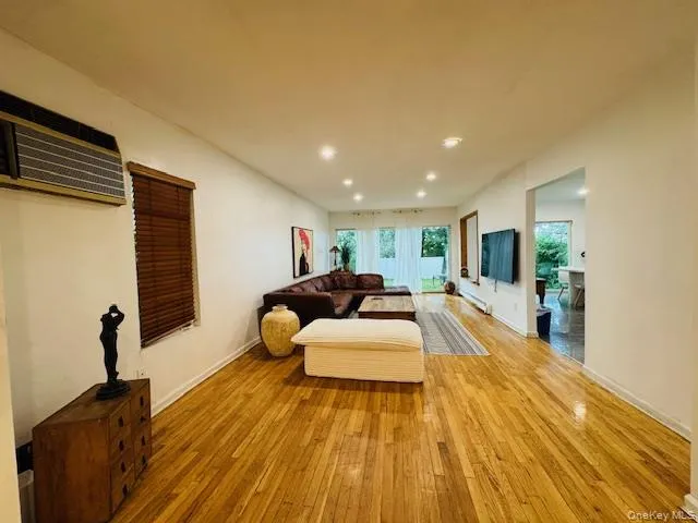 176-29 80th Drive, New York, NY, 5 Bedrooms Bedrooms, 8 Rooms Rooms,3 BathroomsBathrooms,Residential,For Rent,80th,0,1046053 176-29 80th Drive, New York, NY, 5 Bedrooms Bedrooms, 8 Rooms Rooms,3 BathroomsBathrooms,Residential,For Rent,80th,0,1046053