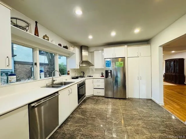 176-29 80th Drive, New York, NY, 5 Bedrooms Bedrooms, 8 Rooms Rooms,3 BathroomsBathrooms,Residential,For Rent,80th,0,1046053 176-29 80th Drive, New York, NY, 5 Bedrooms Bedrooms, 8 Rooms Rooms,3 BathroomsBathrooms,Residential,For Rent,80th,0,1046053