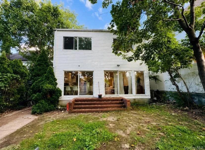 176-29 80th Drive, New York, NY, 5 Bedrooms Bedrooms, 8 Rooms Rooms,3 BathroomsBathrooms,Residential,For Rent,80th,0,1046053 176-29 80th Drive, New York, NY, 5 Bedrooms Bedrooms, 8 Rooms Rooms,3 BathroomsBathrooms,Residential,For Rent,80th,0,1046053