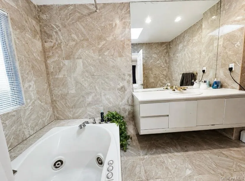 176-29 80th Drive, New York, NY, 5 Bedrooms Bedrooms, 8 Rooms Rooms,3 BathroomsBathrooms,Residential,For Rent,80th,0,1046053 176-29 80th Drive, New York, NY, 5 Bedrooms Bedrooms, 8 Rooms Rooms,3 BathroomsBathrooms,Residential,For Rent,80th,0,1046053