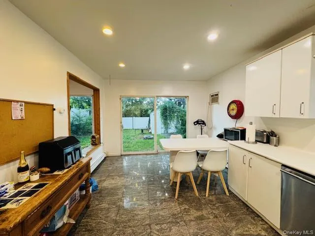 176-29 80th Drive, New York, NY, 5 Bedrooms Bedrooms, 8 Rooms Rooms,3 BathroomsBathrooms,Residential,For Rent,80th,0,1046053 176-29 80th Drive, New York, NY, 5 Bedrooms Bedrooms, 8 Rooms Rooms,3 BathroomsBathrooms,Residential,For Rent,80th,0,1046053