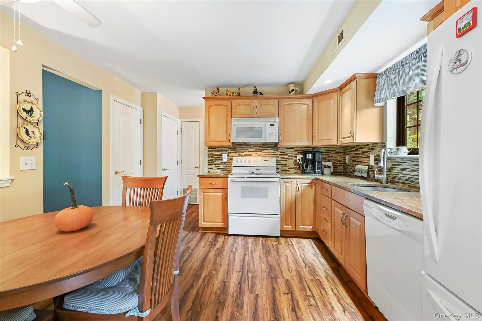 119 Stringham Road, La Grange, NY, 2 Bedrooms Bedrooms, 6 Rooms Rooms,2 BathroomsBathrooms,Residential,For Rent,Stringham,0,1046054 119 Stringham Road, La Grange, NY, 2 Bedrooms Bedrooms, 6 Rooms Rooms,2 BathroomsBathrooms,Residential,For Rent,Stringham,0,1046054