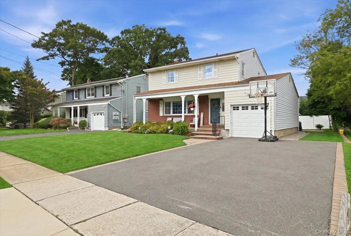 1798 Hannington Avenue, Hempstead, NY, 3 Bedrooms Bedrooms, 7 Rooms Rooms,2 BathroomsBathrooms,Residential,For Rent,Hannington,0,1046055 1798 Hannington Avenue, Hempstead, NY, 3 Bedrooms Bedrooms, 7 Rooms Rooms,2 BathroomsBathrooms,Residential,For Rent,Hannington,0,1046055