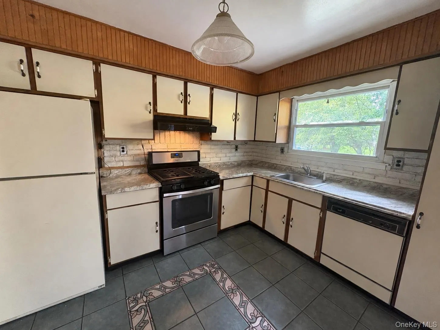 57 Wedgewood Drive, Goshen, NY, 4 Bedrooms Bedrooms, 8 Rooms Rooms,2 BathroomsBathrooms,Residential Lease,For Rent,Wedgewood,0,1046060 57 Wedgewood Drive, Goshen, NY, 4 Bedrooms Bedrooms, 8 Rooms Rooms,2 BathroomsBathrooms,Residential Lease,For Rent,Wedgewood,0,1046060