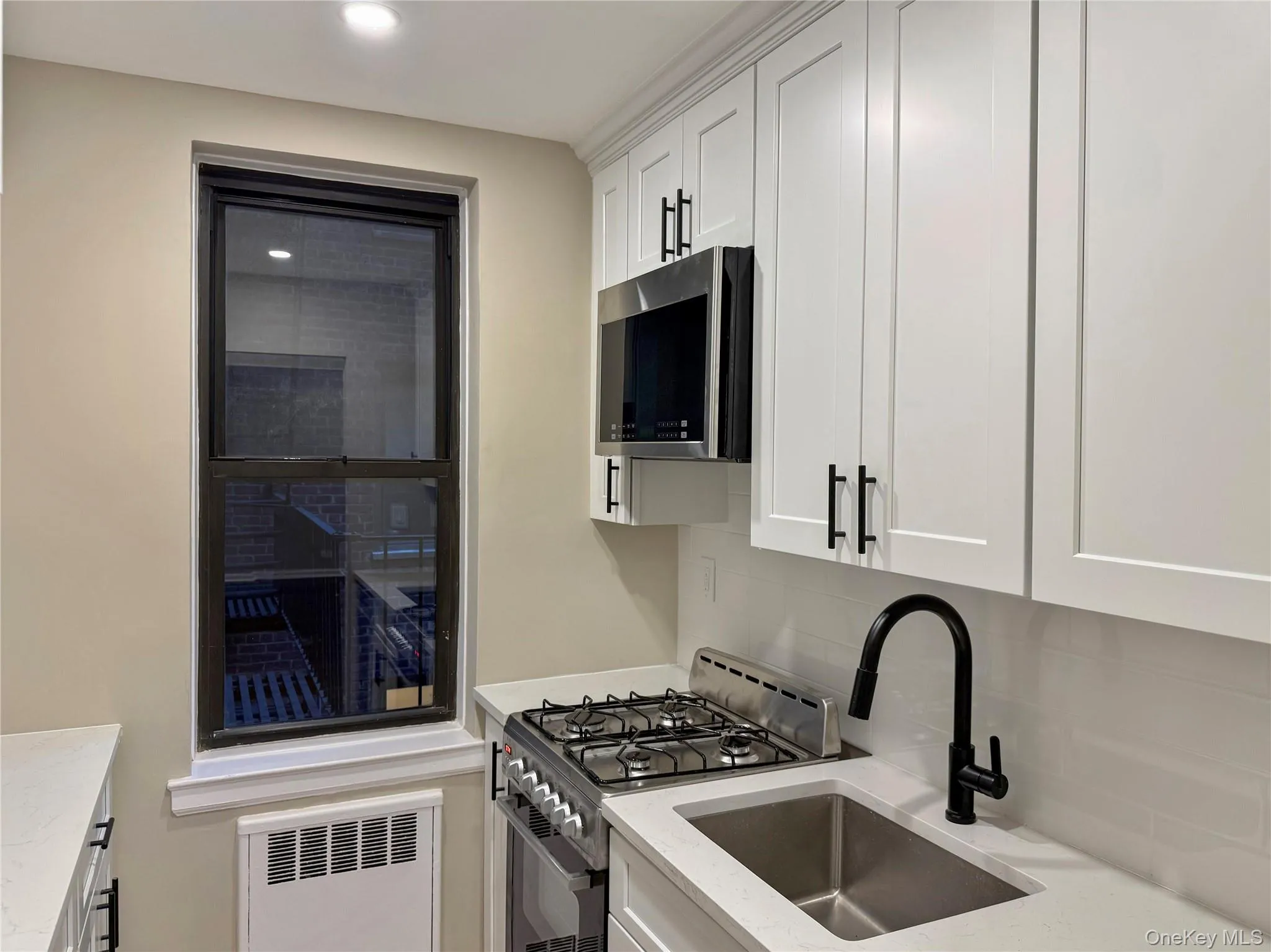44-58 8th Street, New York, NY, 1 Bedroom Bedrooms, 3 Rooms Rooms,1 BathroomBathrooms,Residential,For Rent,8th,0,1046069 44-58 8th Street, New York, NY, 1 Bedroom Bedrooms, 3 Rooms Rooms,1 BathroomBathrooms,Residential,For Rent,8th,0,1046069