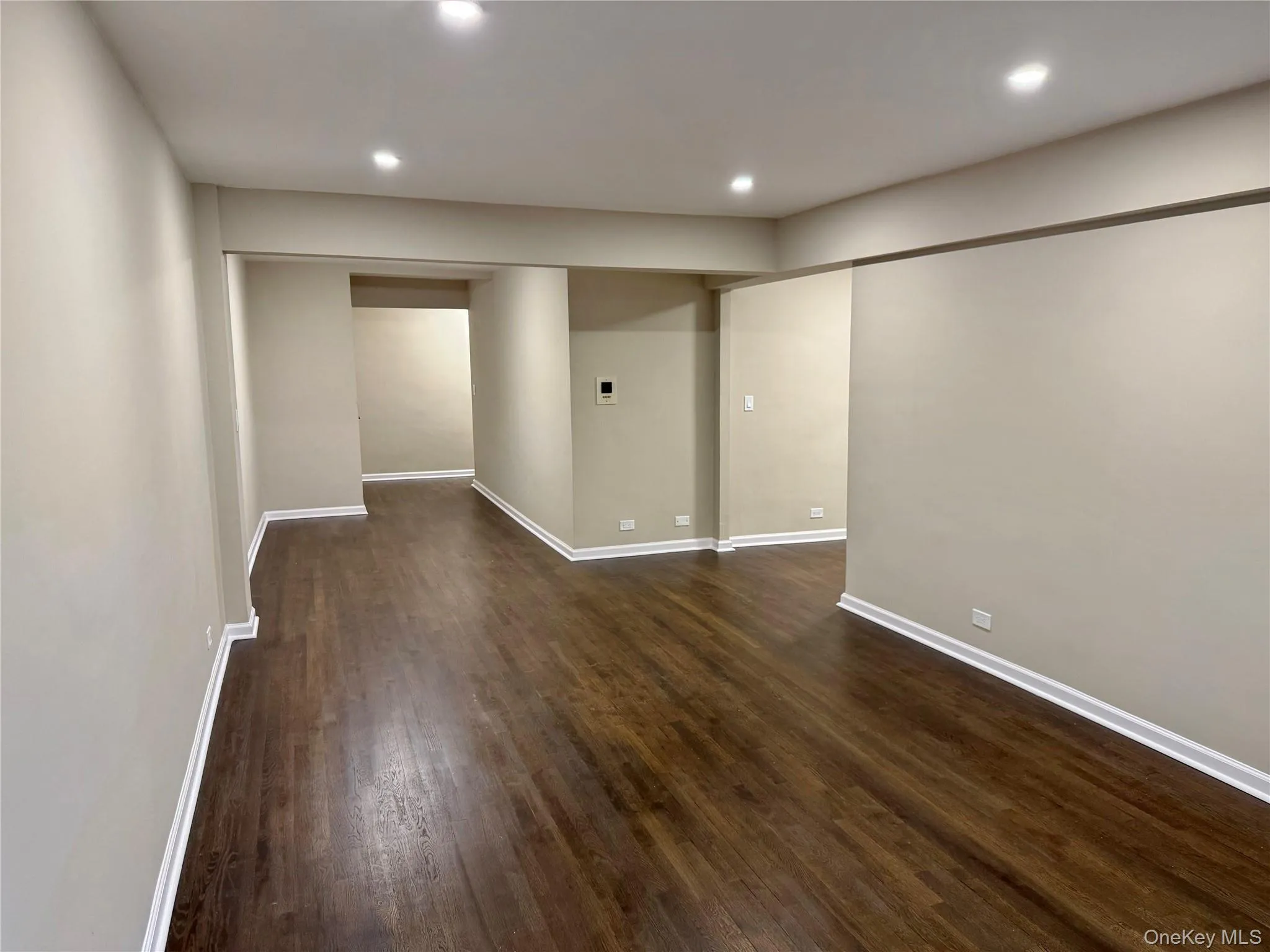 44-58 8th Street, New York, NY, 1 Bedroom Bedrooms, 3 Rooms Rooms,1 BathroomBathrooms,Residential,For Rent,8th,0,1046069 44-58 8th Street, New York, NY, 1 Bedroom Bedrooms, 3 Rooms Rooms,1 BathroomBathrooms,Residential,For Rent,8th,0,1046069