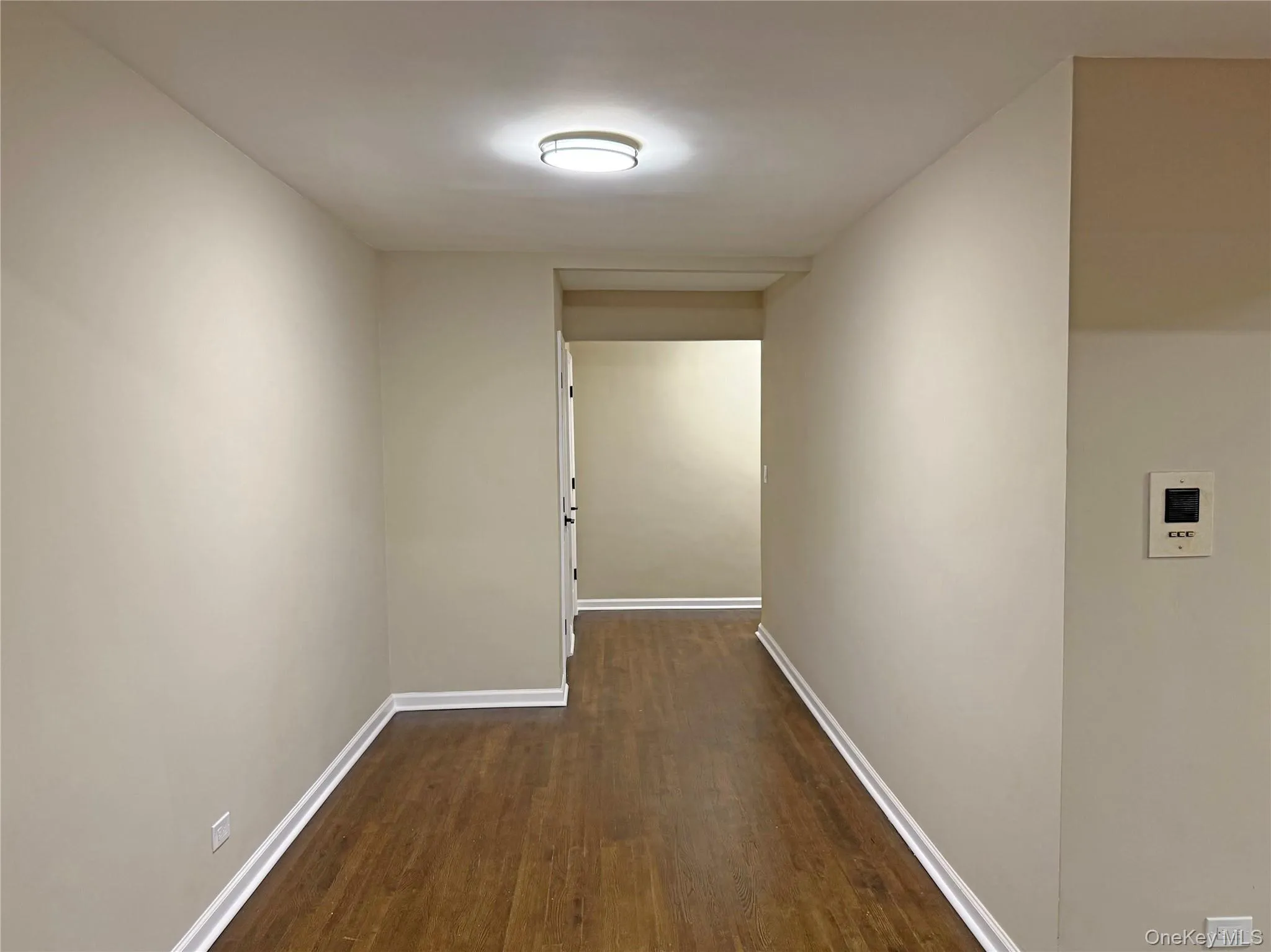 44-58 8th Street, New York, NY, 1 Bedroom Bedrooms, 3 Rooms Rooms,1 BathroomBathrooms,Residential,For Rent,8th,0,1046069 44-58 8th Street, New York, NY, 1 Bedroom Bedrooms, 3 Rooms Rooms,1 BathroomBathrooms,Residential,For Rent,8th,0,1046069