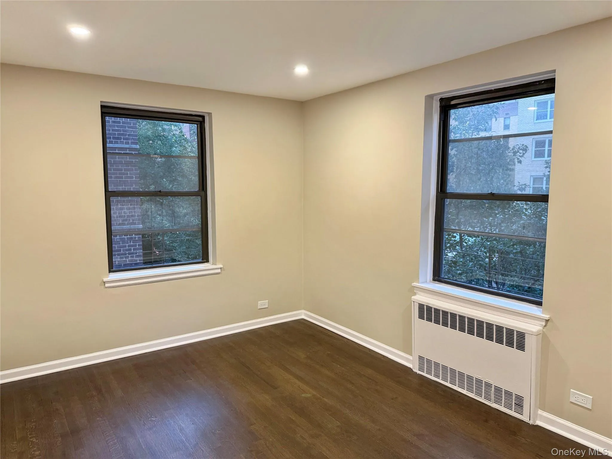 44-58 8th Street, New York, NY, 1 Bedroom Bedrooms, 3 Rooms Rooms,1 BathroomBathrooms,Residential,For Rent,8th,0,1046069 44-58 8th Street, New York, NY, 1 Bedroom Bedrooms, 3 Rooms Rooms,1 BathroomBathrooms,Residential,For Rent,8th,0,1046069
