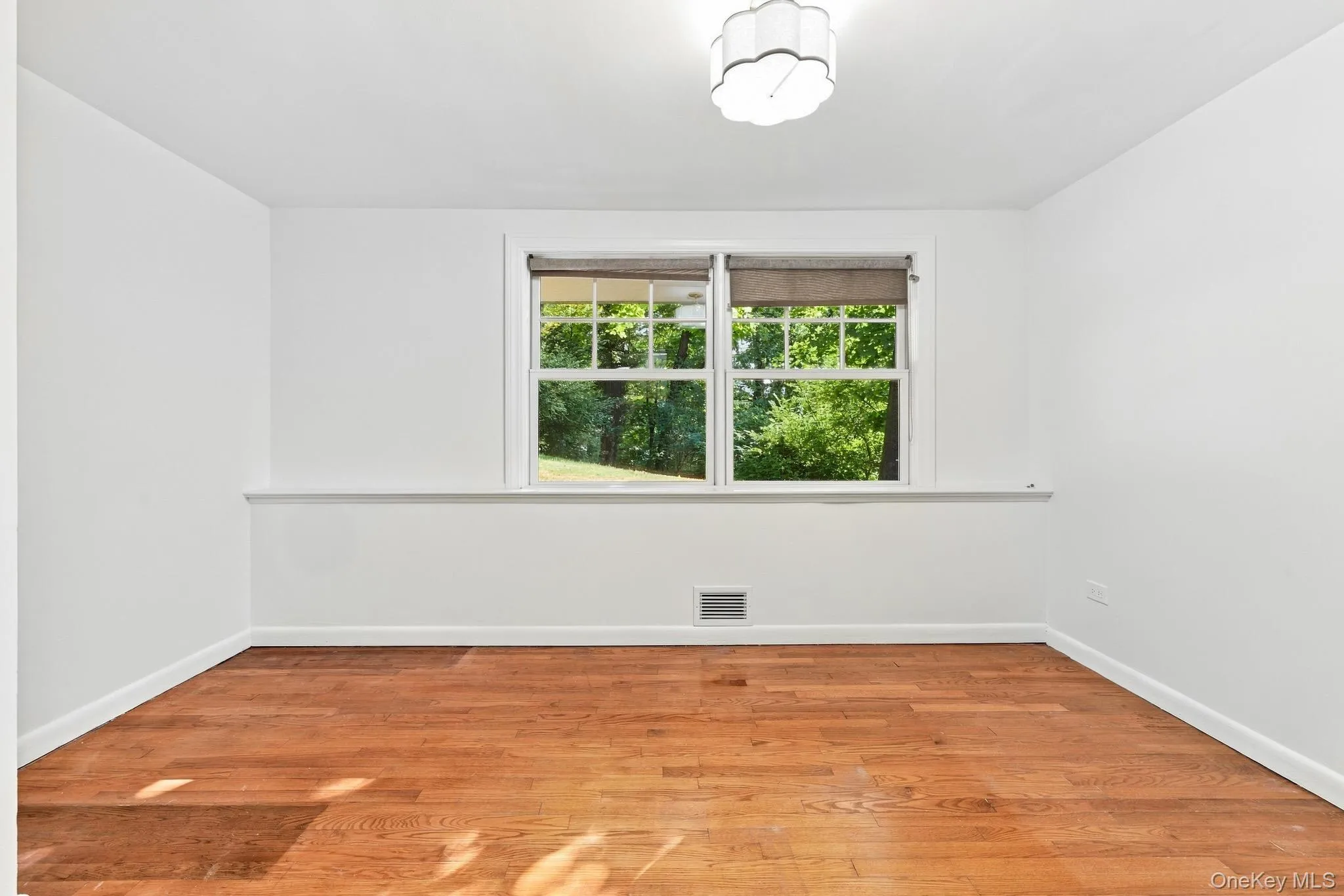 4 Douglas Drive, Bedford, NY, 3 Bedrooms Bedrooms, 8 Rooms Rooms,2 BathroomsBathrooms,Residential,For Rent,Douglas,0,1046071 4 Douglas Drive, Bedford, NY, 3 Bedrooms Bedrooms, 8 Rooms Rooms,2 BathroomsBathrooms,Residential,For Rent,Douglas,0,1046071