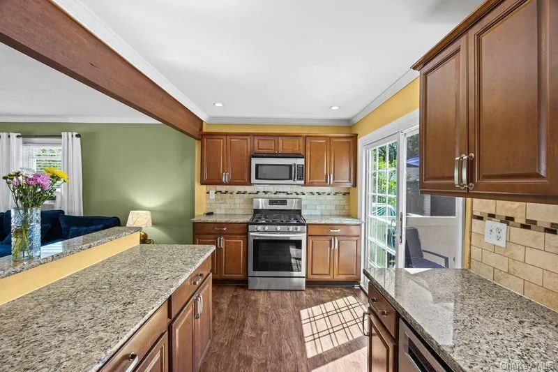 22 Maple Drive, Babylon, NY, 3 Bedrooms Bedrooms, 6 Rooms Rooms,2 BathroomsBathrooms,Residential,For Rent,Maple,0,1046083 22 Maple Drive, Babylon, NY, 3 Bedrooms Bedrooms, 6 Rooms Rooms,2 BathroomsBathrooms,Residential,For Rent,Maple,0,1046083