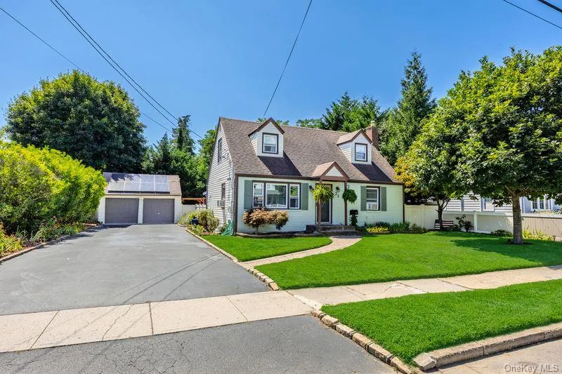 22 Maple Drive, Babylon, NY, 3 Bedrooms Bedrooms, 6 Rooms Rooms,2 BathroomsBathrooms,Residential,For Rent,Maple,0,1046083 22 Maple Drive, Babylon, NY, 3 Bedrooms Bedrooms, 6 Rooms Rooms,2 BathroomsBathrooms,Residential,For Rent,Maple,0,1046083