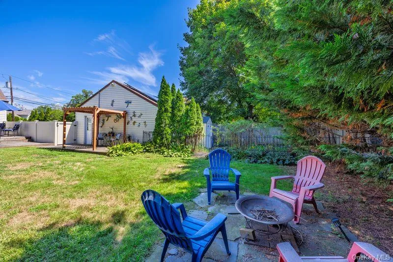 22 Maple Drive, Babylon, NY, 3 Bedrooms Bedrooms, 6 Rooms Rooms,2 BathroomsBathrooms,Residential,For Rent,Maple,0,1046083 22 Maple Drive, Babylon, NY, 3 Bedrooms Bedrooms, 6 Rooms Rooms,2 BathroomsBathrooms,Residential,For Rent,Maple,0,1046083