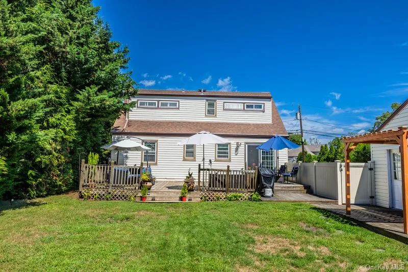 22 Maple Drive, Babylon, NY, 3 Bedrooms Bedrooms, 6 Rooms Rooms,2 BathroomsBathrooms,Residential,For Rent,Maple,0,1046083 22 Maple Drive, Babylon, NY, 3 Bedrooms Bedrooms, 6 Rooms Rooms,2 BathroomsBathrooms,Residential,For Rent,Maple,0,1046083