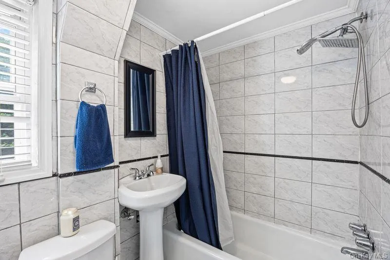 22 Maple Drive, Babylon, NY, 3 Bedrooms Bedrooms, 6 Rooms Rooms,2 BathroomsBathrooms,Residential,For Rent,Maple,0,1046083 22 Maple Drive, Babylon, NY, 3 Bedrooms Bedrooms, 6 Rooms Rooms,2 BathroomsBathrooms,Residential,For Rent,Maple,0,1046083