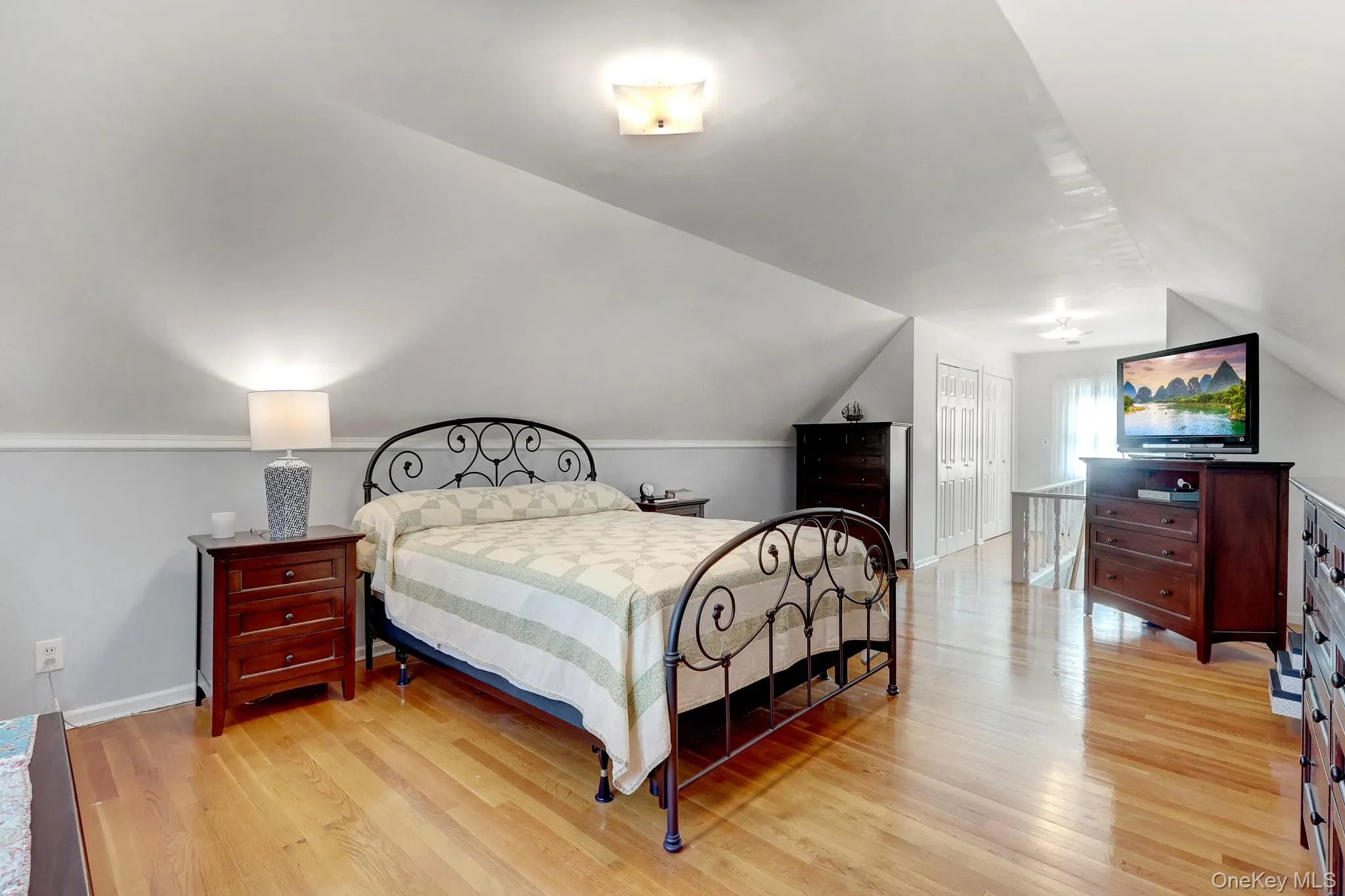 26919 81st Avenue, New York, NY, 2 Bedrooms Bedrooms, 5 Rooms Rooms,2 BathroomsBathrooms,Residential,For Rent,81st,0,1046091 26919 81st Avenue, New York, NY, 2 Bedrooms Bedrooms, 5 Rooms Rooms,2 BathroomsBathrooms,Residential,For Rent,81st,0,1046091