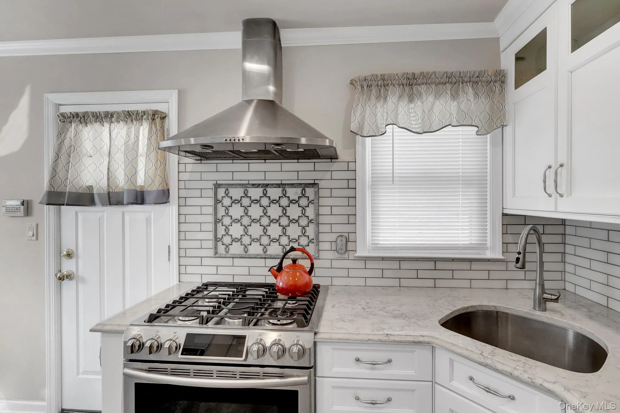 26919 81st Avenue, New York, NY, 2 Bedrooms Bedrooms, 5 Rooms Rooms,2 BathroomsBathrooms,Residential,For Rent,81st,0,1046091 26919 81st Avenue, New York, NY, 2 Bedrooms Bedrooms, 5 Rooms Rooms,2 BathroomsBathrooms,Residential,For Rent,81st,0,1046091
