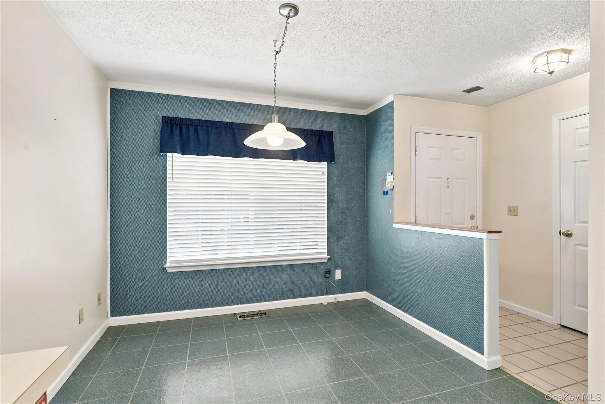 103 Kensington Court, Southeast, NY, 2 Bedrooms Bedrooms, 6 Rooms Rooms,2 BathroomsBathrooms,Residential,For Rent,Kensington,0,1046108 103 Kensington Court, Southeast, NY, 2 Bedrooms Bedrooms, 6 Rooms Rooms,2 BathroomsBathrooms,Residential,For Rent,Kensington,0,1046108