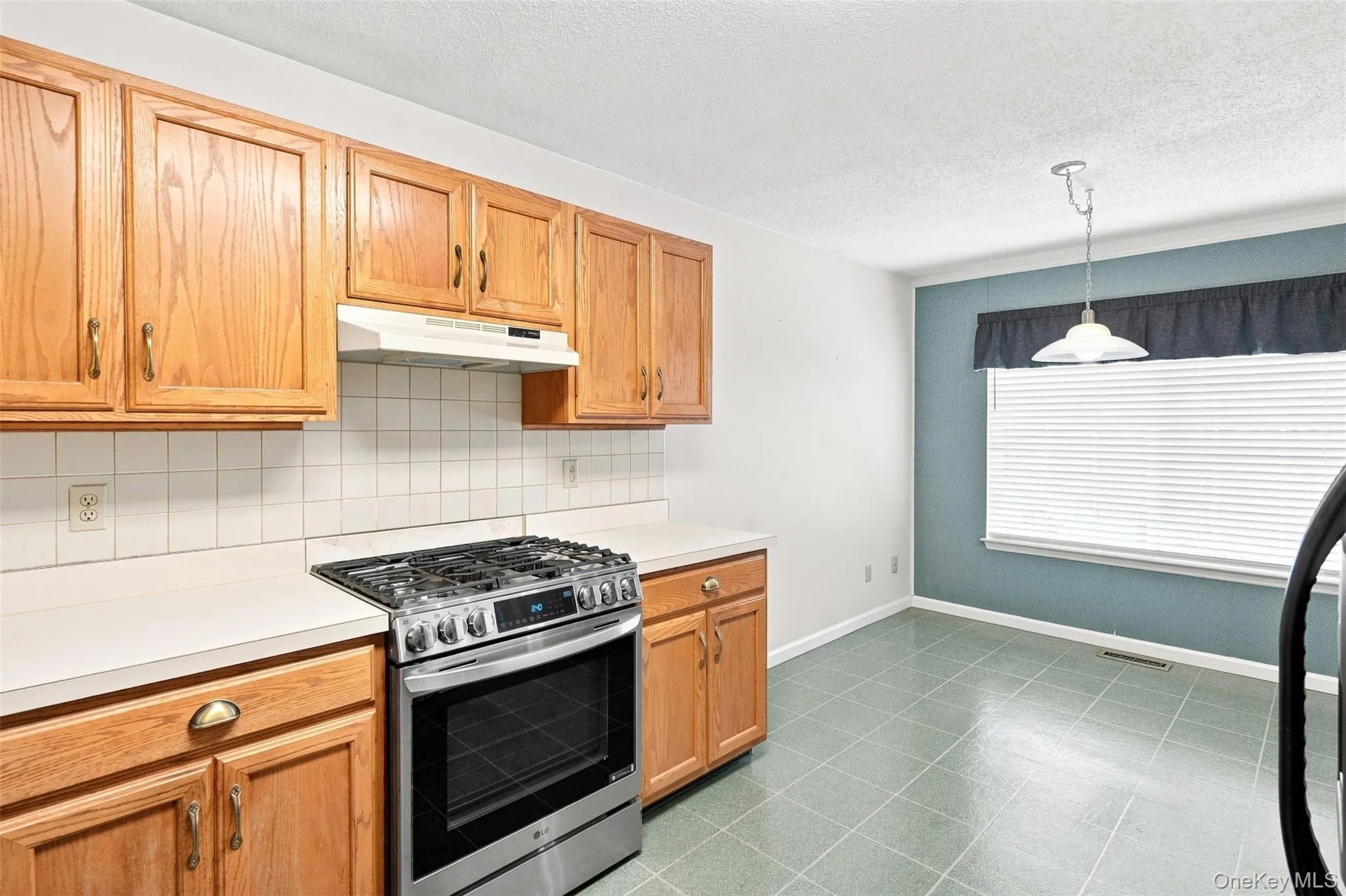 103 Kensington Court, Southeast, NY, 2 Bedrooms Bedrooms, 6 Rooms Rooms,2 BathroomsBathrooms,Residential,For Rent,Kensington,0,1046108 103 Kensington Court, Southeast, NY, 2 Bedrooms Bedrooms, 6 Rooms Rooms,2 BathroomsBathrooms,Residential,For Rent,Kensington,0,1046108