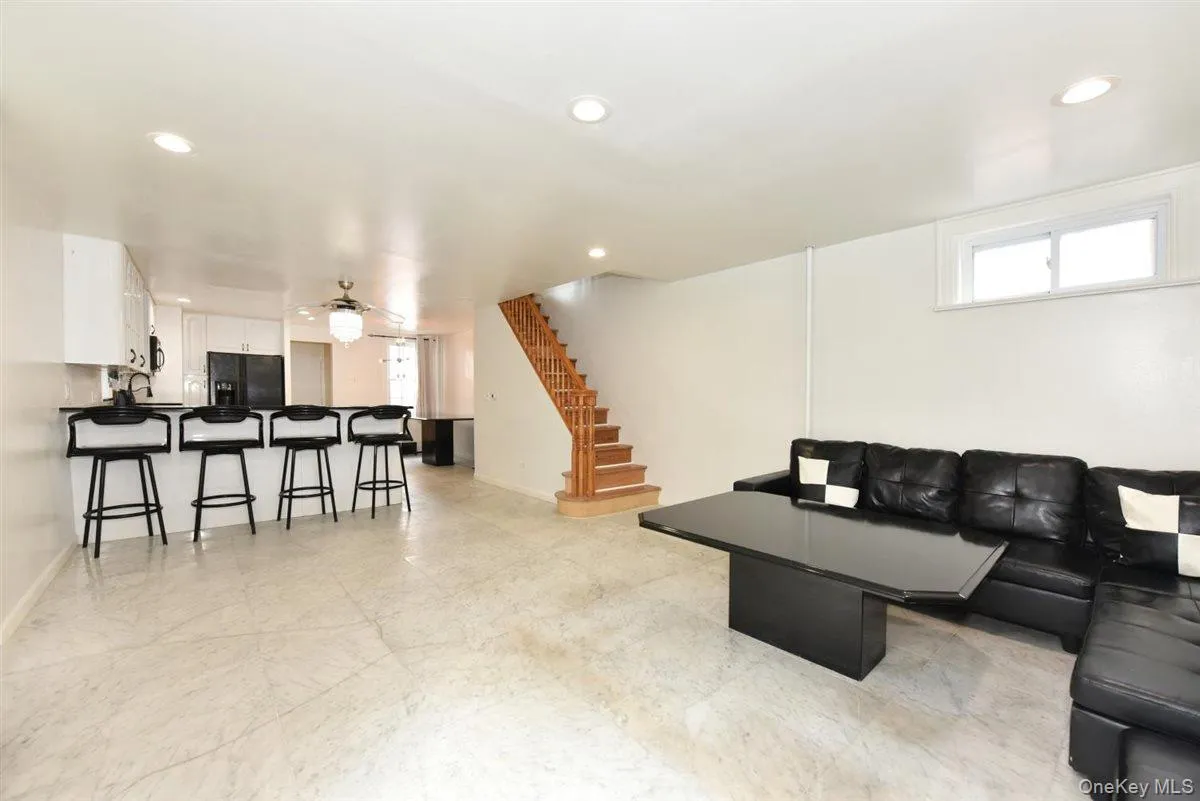 119-26 Inwood Street, New York, NY, 2 Bedrooms Bedrooms, 4 Rooms Rooms,1 BathroomBathrooms,Residential,For Rent,Inwood,0,1046109 119-26 Inwood Street, New York, NY, 2 Bedrooms Bedrooms, 4 Rooms Rooms,1 BathroomBathrooms,Residential,For Rent,Inwood,0,1046109