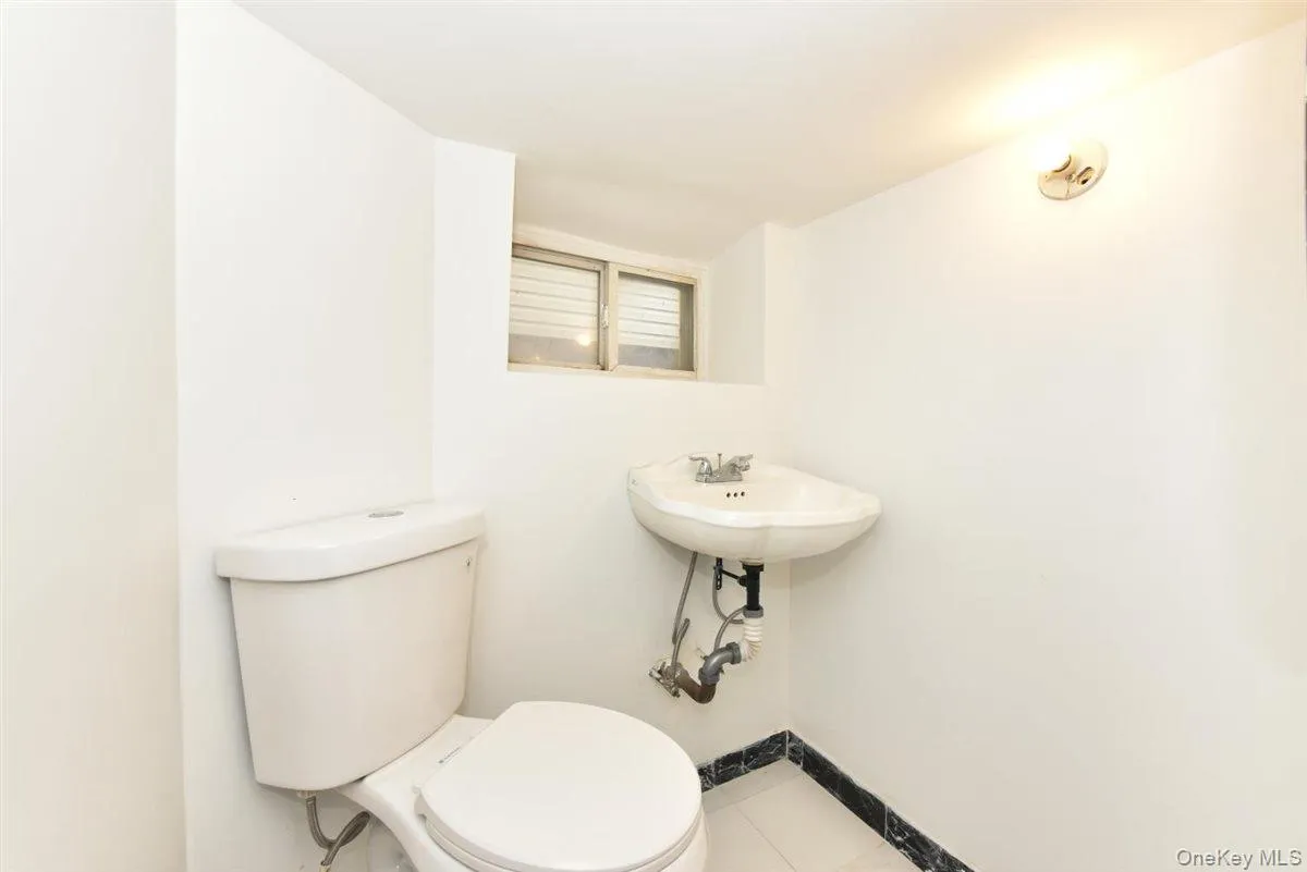 119-26 Inwood Street, New York, NY, 2 Bedrooms Bedrooms, 4 Rooms Rooms,1 BathroomBathrooms,Residential,For Rent,Inwood,0,1046109 119-26 Inwood Street, New York, NY, 2 Bedrooms Bedrooms, 4 Rooms Rooms,1 BathroomBathrooms,Residential,For Rent,Inwood,0,1046109