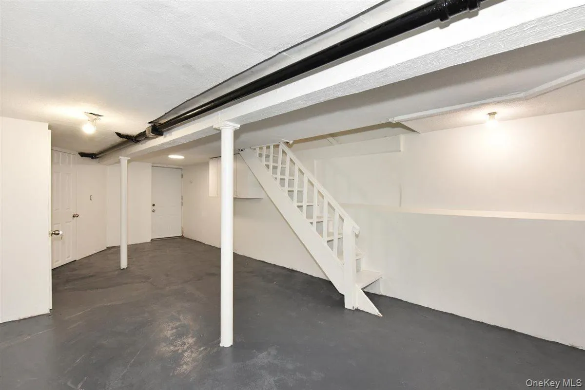 119-26 Inwood Street, New York, NY, 2 Bedrooms Bedrooms, 4 Rooms Rooms,1 BathroomBathrooms,Residential,For Rent,Inwood,0,1046109 119-26 Inwood Street, New York, NY, 2 Bedrooms Bedrooms, 4 Rooms Rooms,1 BathroomBathrooms,Residential,For Rent,Inwood,0,1046109