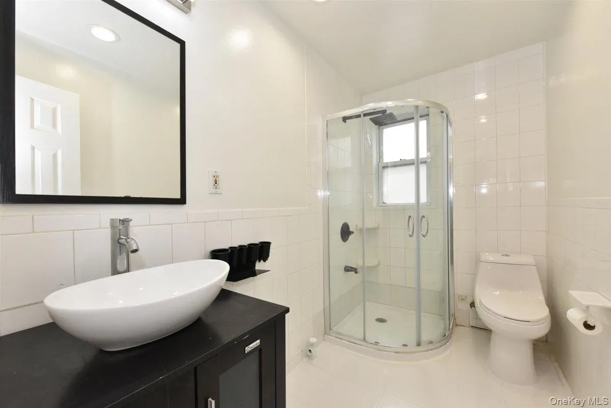 119-26 Inwood Street, New York, NY, 2 Bedrooms Bedrooms, 4 Rooms Rooms,1 BathroomBathrooms,Residential,For Rent,Inwood,0,1046109 119-26 Inwood Street, New York, NY, 2 Bedrooms Bedrooms, 4 Rooms Rooms,1 BathroomBathrooms,Residential,For Rent,Inwood,0,1046109
