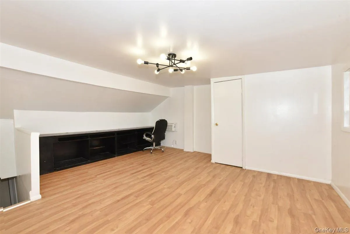 119-26 Inwood Street, New York, NY, 2 Bedrooms Bedrooms, 4 Rooms Rooms,1 BathroomBathrooms,Residential,For Rent,Inwood,0,1046109 119-26 Inwood Street, New York, NY, 2 Bedrooms Bedrooms, 4 Rooms Rooms,1 BathroomBathrooms,Residential,For Rent,Inwood,0,1046109