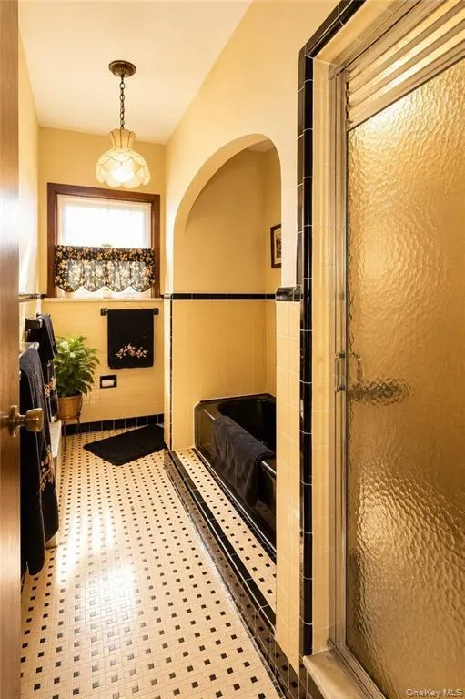 3914 Avenue T, New York, NY, 3 Bedrooms Bedrooms, 7 Rooms Rooms,2 BathroomsBathrooms,Residential,For Rent,Avenue T,0,1046115 3914 Avenue T, New York, NY, 3 Bedrooms Bedrooms, 7 Rooms Rooms,2 BathroomsBathrooms,Residential,For Rent,Avenue T,0,1046115
