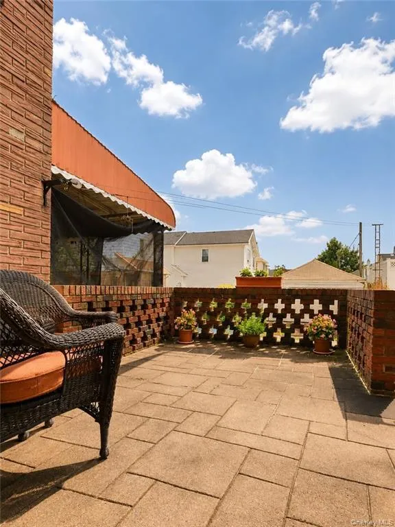 3914 Avenue T, New York, NY, 3 Bedrooms Bedrooms, 7 Rooms Rooms,2 BathroomsBathrooms,Residential,For Rent,Avenue T,0,1046115 3914 Avenue T, New York, NY, 3 Bedrooms Bedrooms, 7 Rooms Rooms,2 BathroomsBathrooms,Residential,For Rent,Avenue T,0,1046115