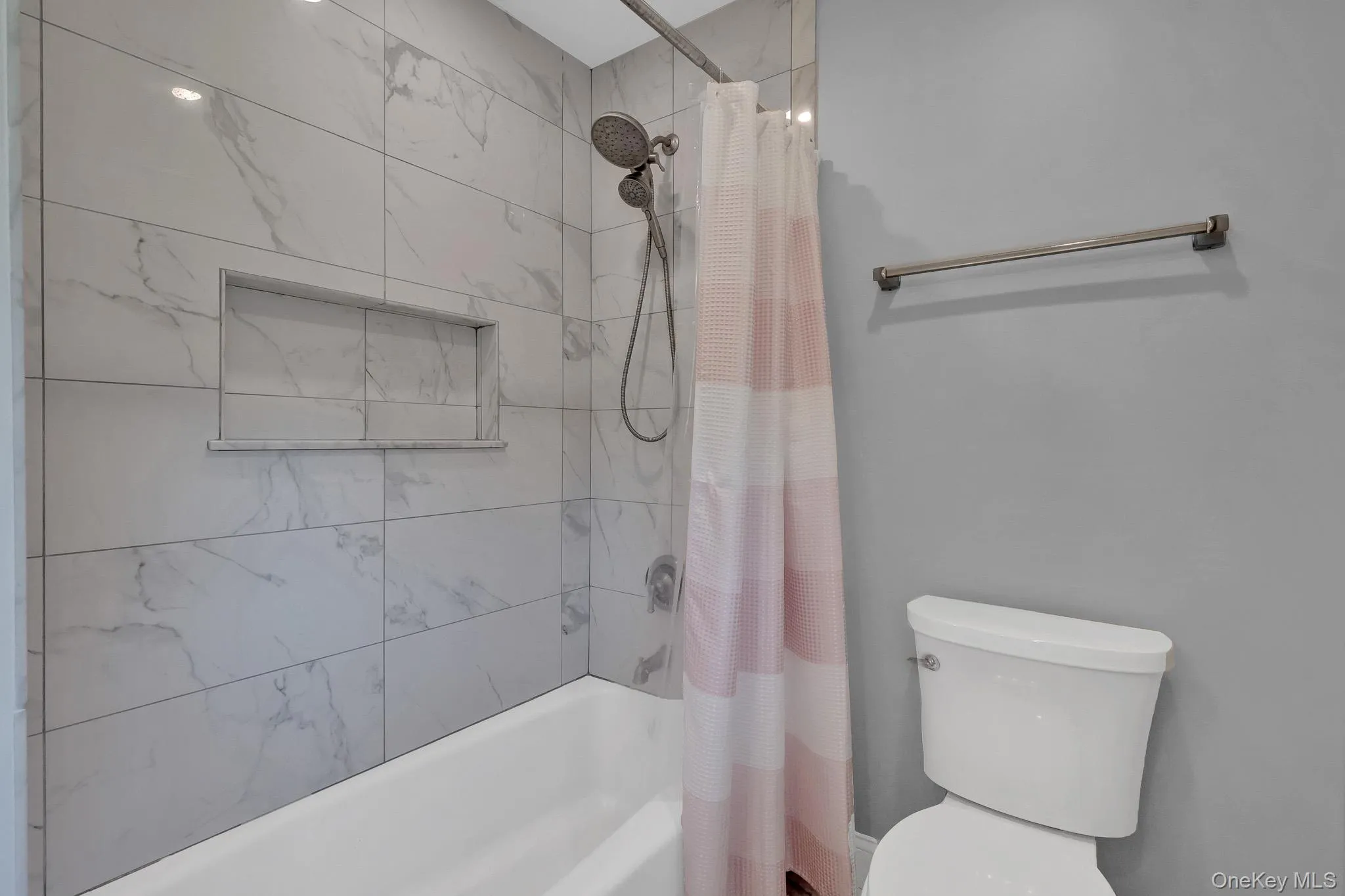 15 Wiigs Road, Smithtown, NY, 4 Bedrooms Bedrooms, 8 Rooms Rooms,2 BathroomsBathrooms,Residential,For Rent,Wiigs,0,1046120 15 Wiigs Road, Smithtown, NY, 4 Bedrooms Bedrooms, 8 Rooms Rooms,2 BathroomsBathrooms,Residential,For Rent,Wiigs,0,1046120