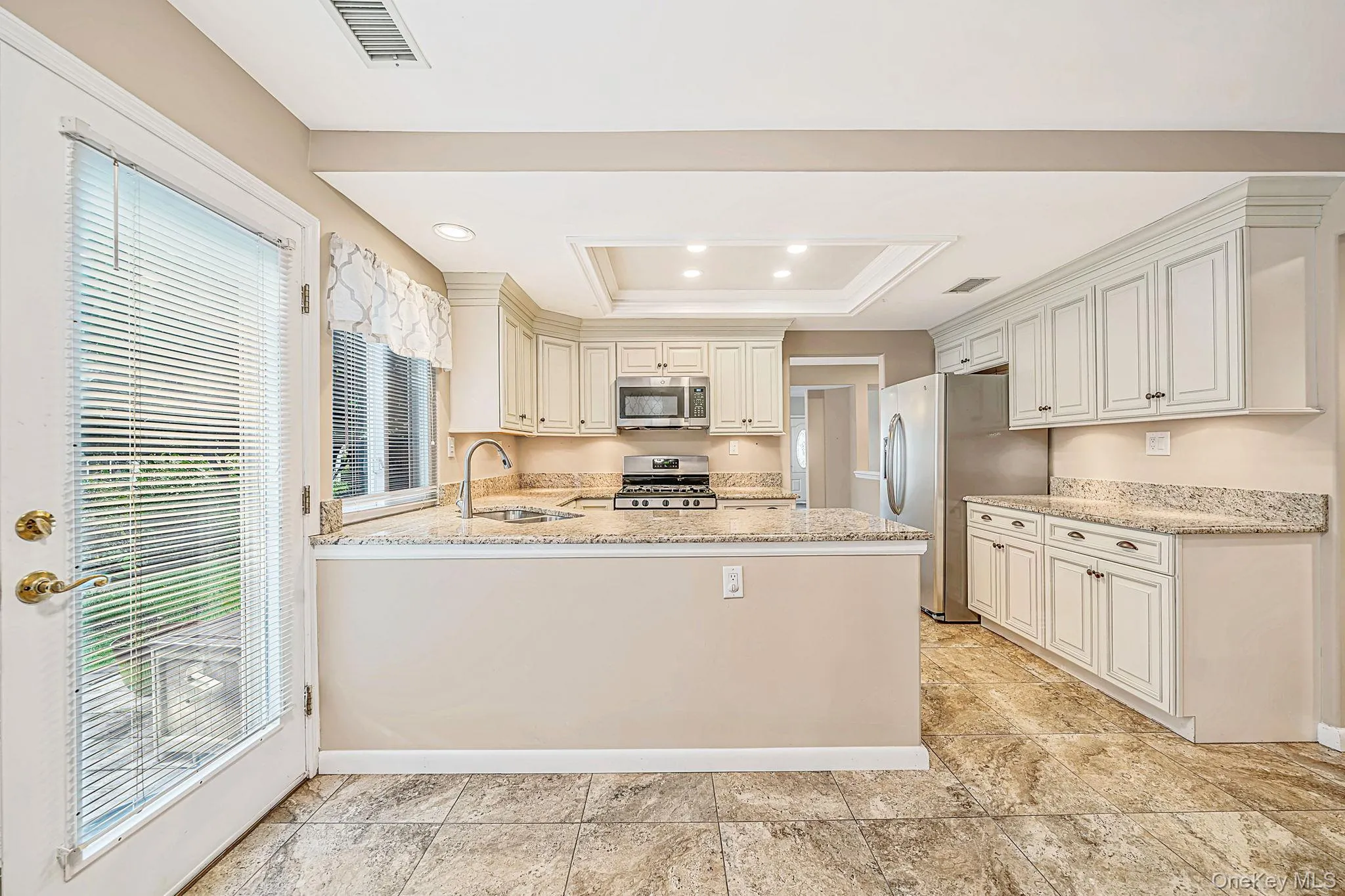 279 Glen Drive, Brookhaven, NY, 2 Bedrooms Bedrooms, 5 Rooms Rooms,2 BathroomsBathrooms,Residential,For Rent,Glen,0,1046123 279 Glen Drive, Brookhaven, NY, 2 Bedrooms Bedrooms, 5 Rooms Rooms,2 BathroomsBathrooms,Residential,For Rent,Glen,0,1046123