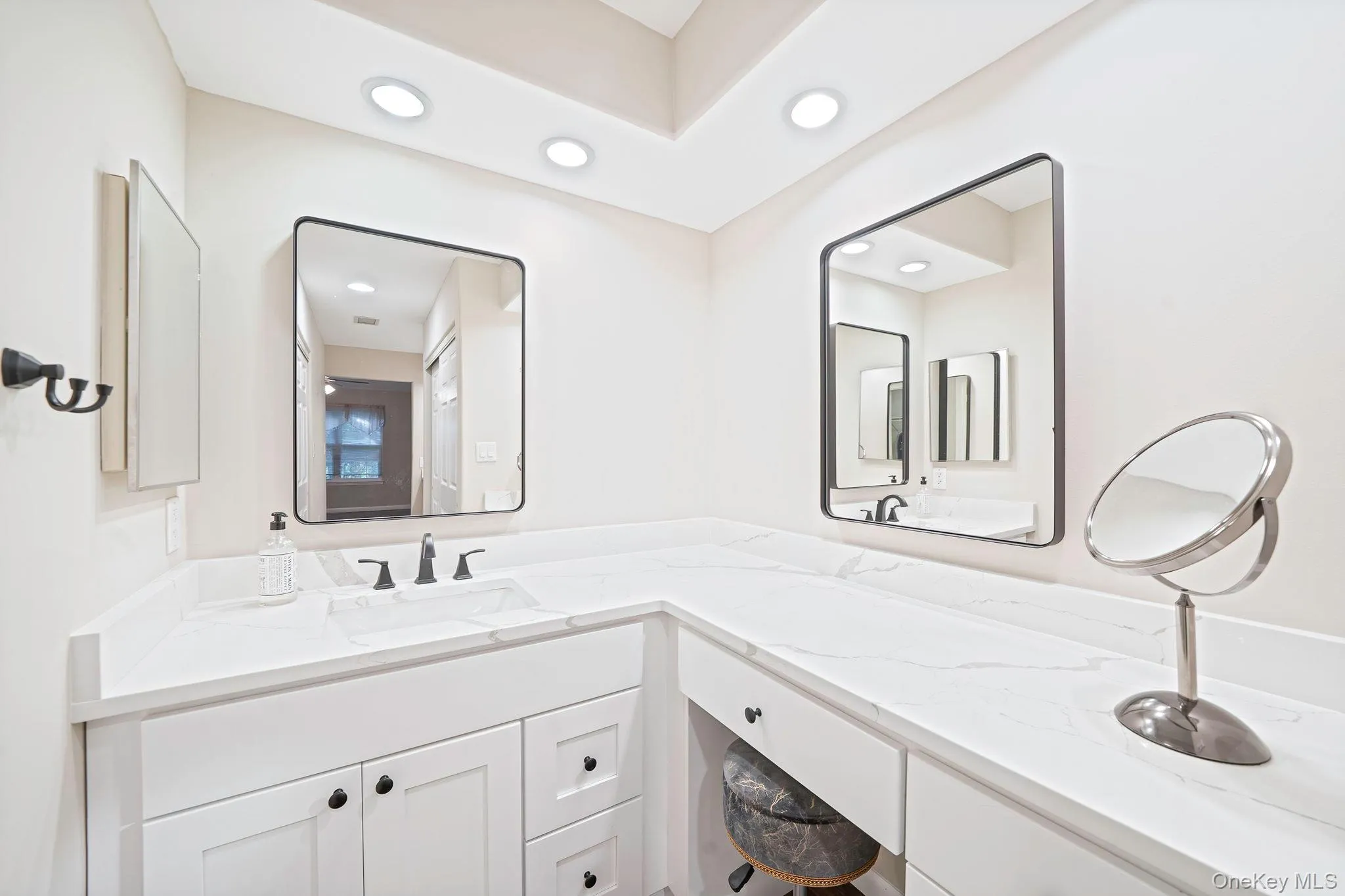 279 Glen Drive, Brookhaven, NY, 2 Bedrooms Bedrooms, 5 Rooms Rooms,2 BathroomsBathrooms,Residential,For Rent,Glen,0,1046123 279 Glen Drive, Brookhaven, NY, 2 Bedrooms Bedrooms, 5 Rooms Rooms,2 BathroomsBathrooms,Residential,For Rent,Glen,0,1046123