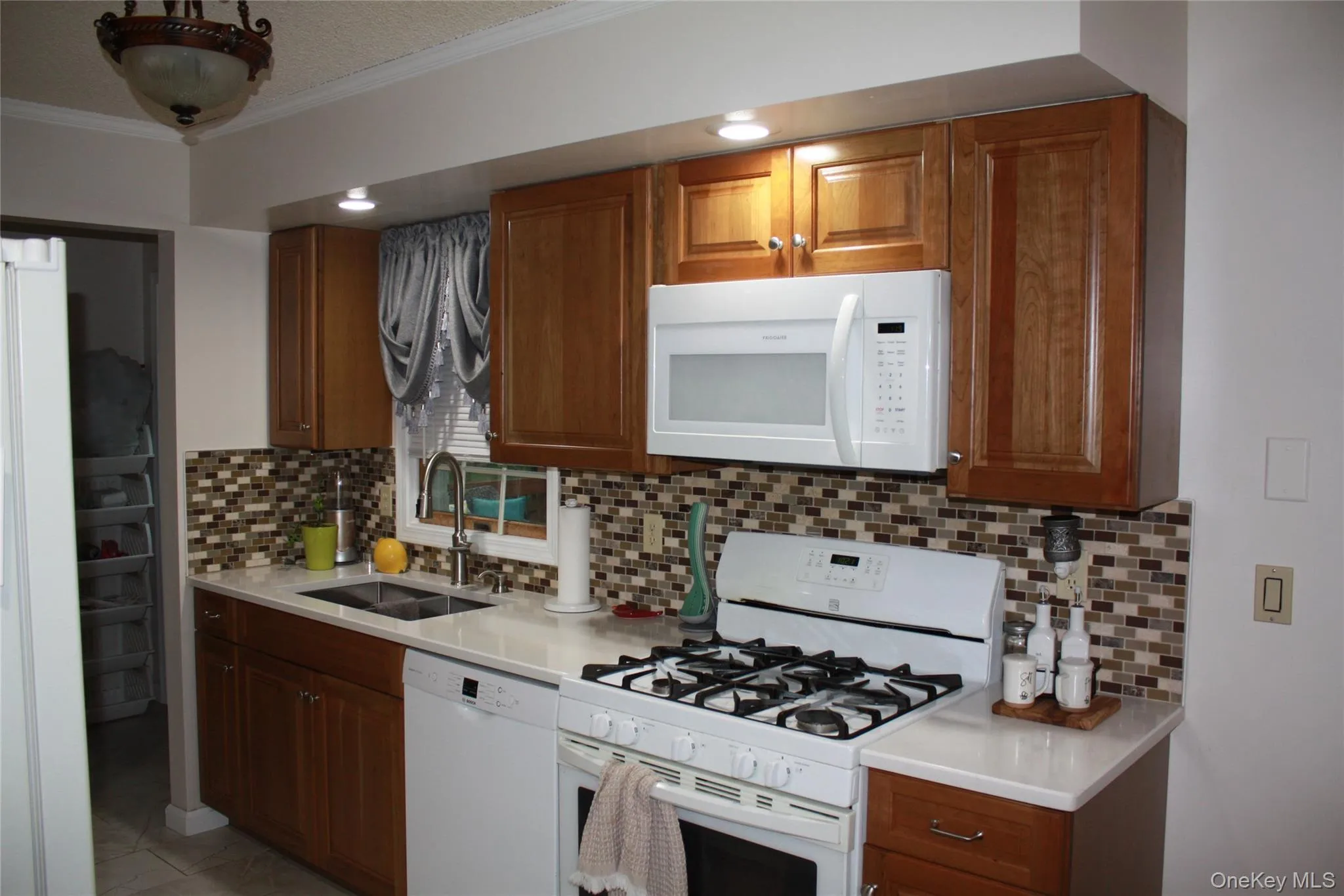 17 Benton Drive, Deerpark, NY, 3 Bedrooms Bedrooms, 8 Rooms Rooms,2 BathroomsBathrooms,Residential,For Rent,Benton,0,1046129 17 Benton Drive, Deerpark, NY, 3 Bedrooms Bedrooms, 8 Rooms Rooms,2 BathroomsBathrooms,Residential,For Rent,Benton,0,1046129