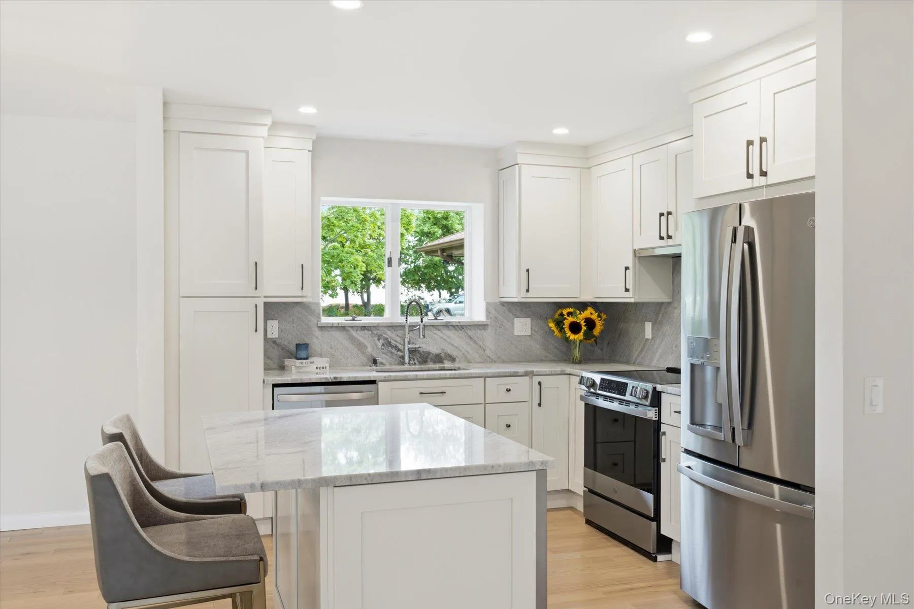 Brand new kitchen and stainless steel appliances with island Brand new kitchen and stainless steel appliances with island