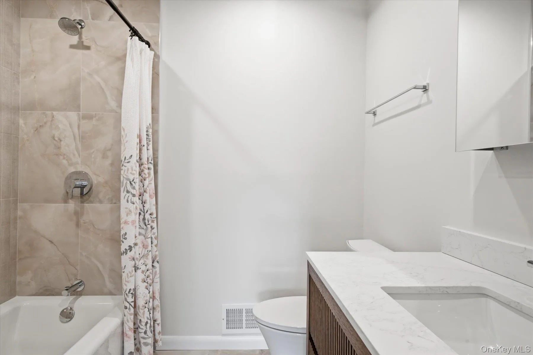 Full guest bathroom Full guest bathroom