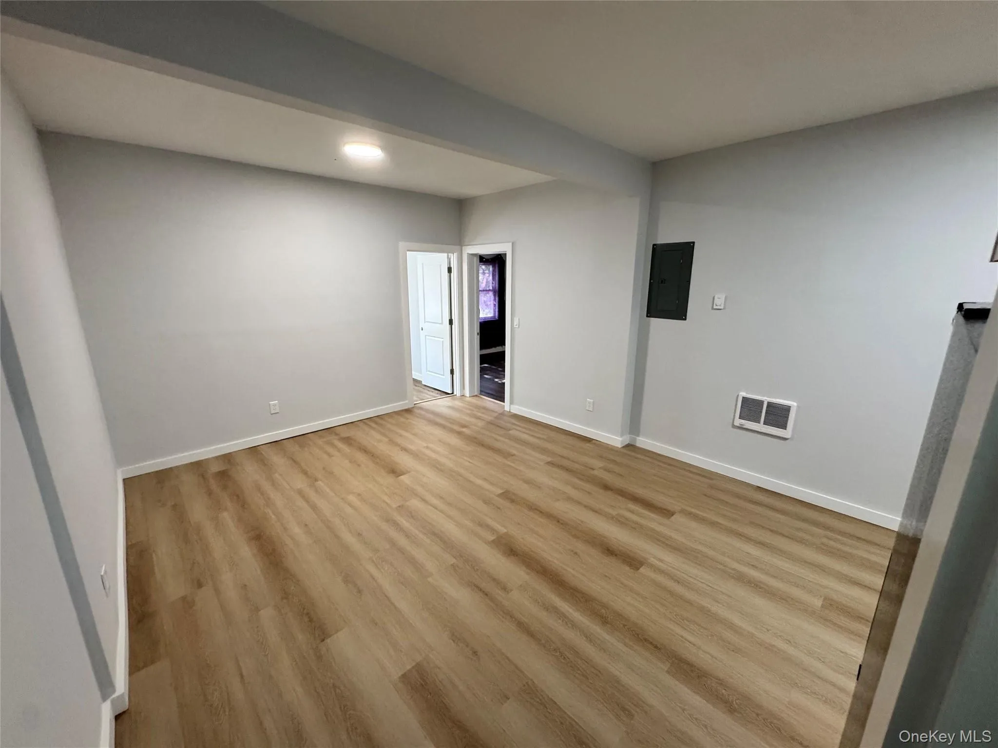 401 7th Avenue, Mount Vernon, NY, 3 Bedrooms Bedrooms, 5 Rooms Rooms,1 BathroomBathrooms,Residential Lease,For Rent,7th,0,1046136 401 7th Avenue, Mount Vernon, NY, 3 Bedrooms Bedrooms, 5 Rooms Rooms,1 BathroomBathrooms,Residential Lease,For Rent,7th,0,1046136