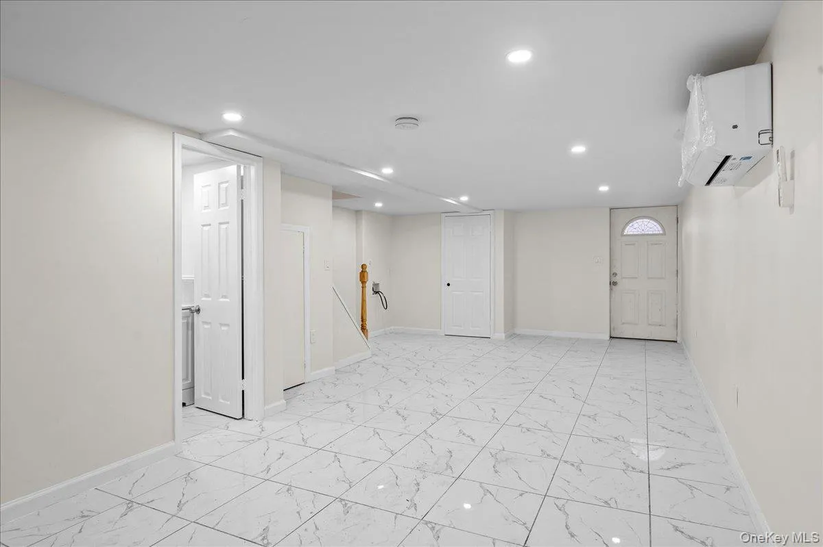 1302 223rd Street, New York, NY, 3 Bedrooms Bedrooms, 5 Rooms Rooms,2 BathroomsBathrooms,Residential,For Rent,223rd,0,1046142 1302 223rd Street, New York, NY, 3 Bedrooms Bedrooms, 5 Rooms Rooms,2 BathroomsBathrooms,Residential,For Rent,223rd,0,1046142