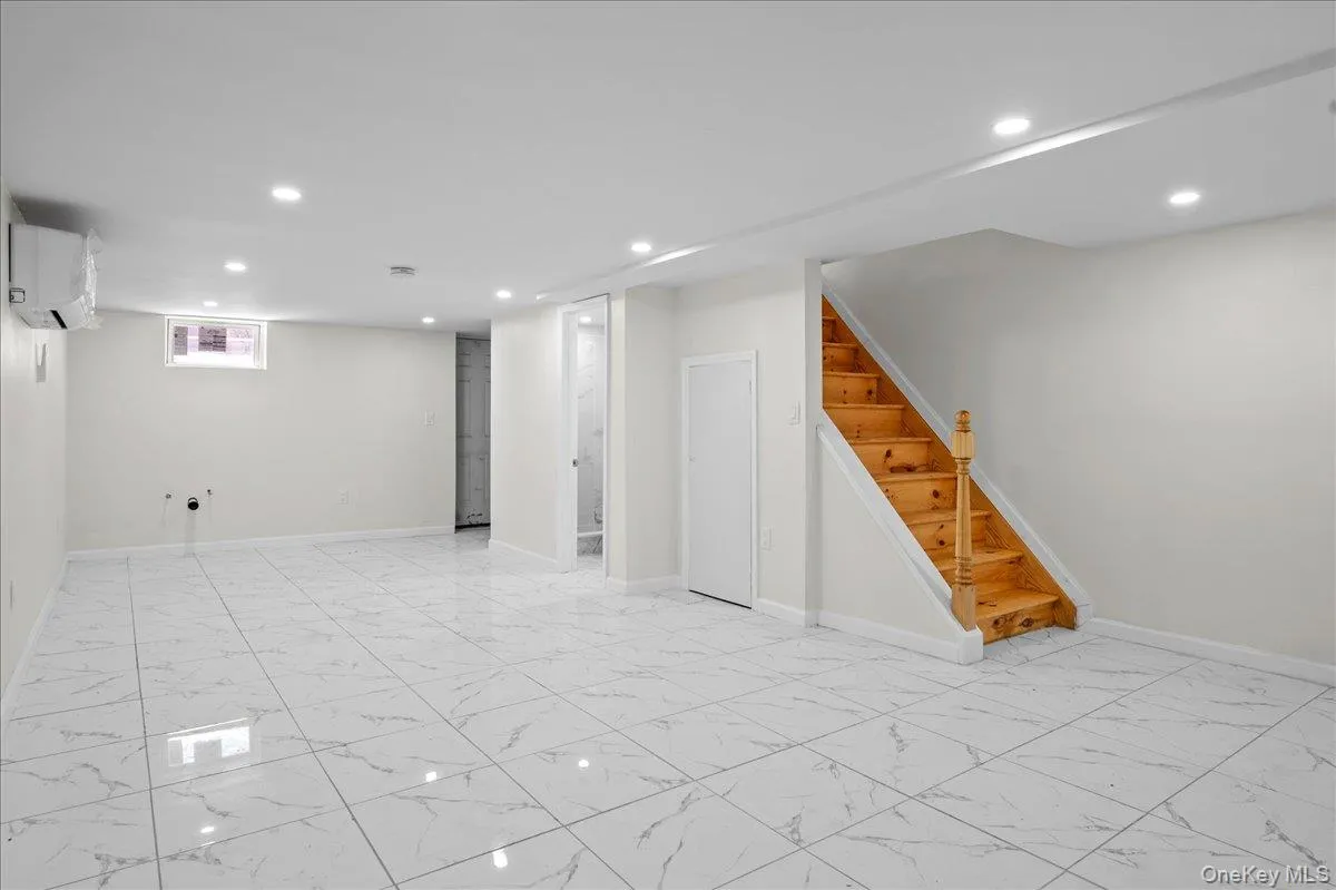 1302 223rd Street, New York, NY, 3 Bedrooms Bedrooms, 5 Rooms Rooms,2 BathroomsBathrooms,Residential,For Rent,223rd,0,1046142 1302 223rd Street, New York, NY, 3 Bedrooms Bedrooms, 5 Rooms Rooms,2 BathroomsBathrooms,Residential,For Rent,223rd,0,1046142