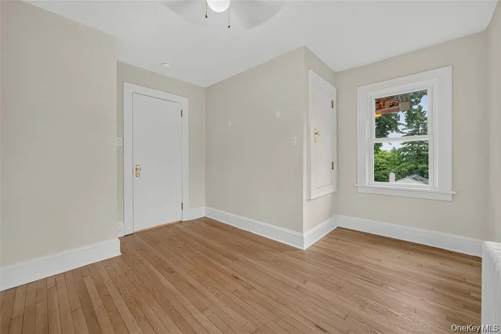 16 Maple Avenue, Clarkstown, NY, 4 Bedrooms Bedrooms, 9 Rooms Rooms,2 BathroomsBathrooms,Residential,For Rent,Maple,0,1046144 16 Maple Avenue, Clarkstown, NY, 4 Bedrooms Bedrooms, 9 Rooms Rooms,2 BathroomsBathrooms,Residential,For Rent,Maple,0,1046144