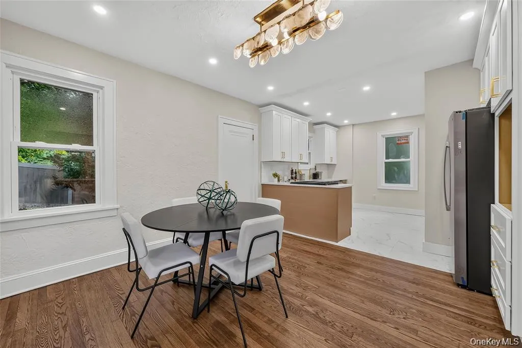 16 Maple Avenue, Clarkstown, NY, 4 Bedrooms Bedrooms, 9 Rooms Rooms,2 BathroomsBathrooms,Residential,For Rent,Maple,0,1046144 16 Maple Avenue, Clarkstown, NY, 4 Bedrooms Bedrooms, 9 Rooms Rooms,2 BathroomsBathrooms,Residential,For Rent,Maple,0,1046144
