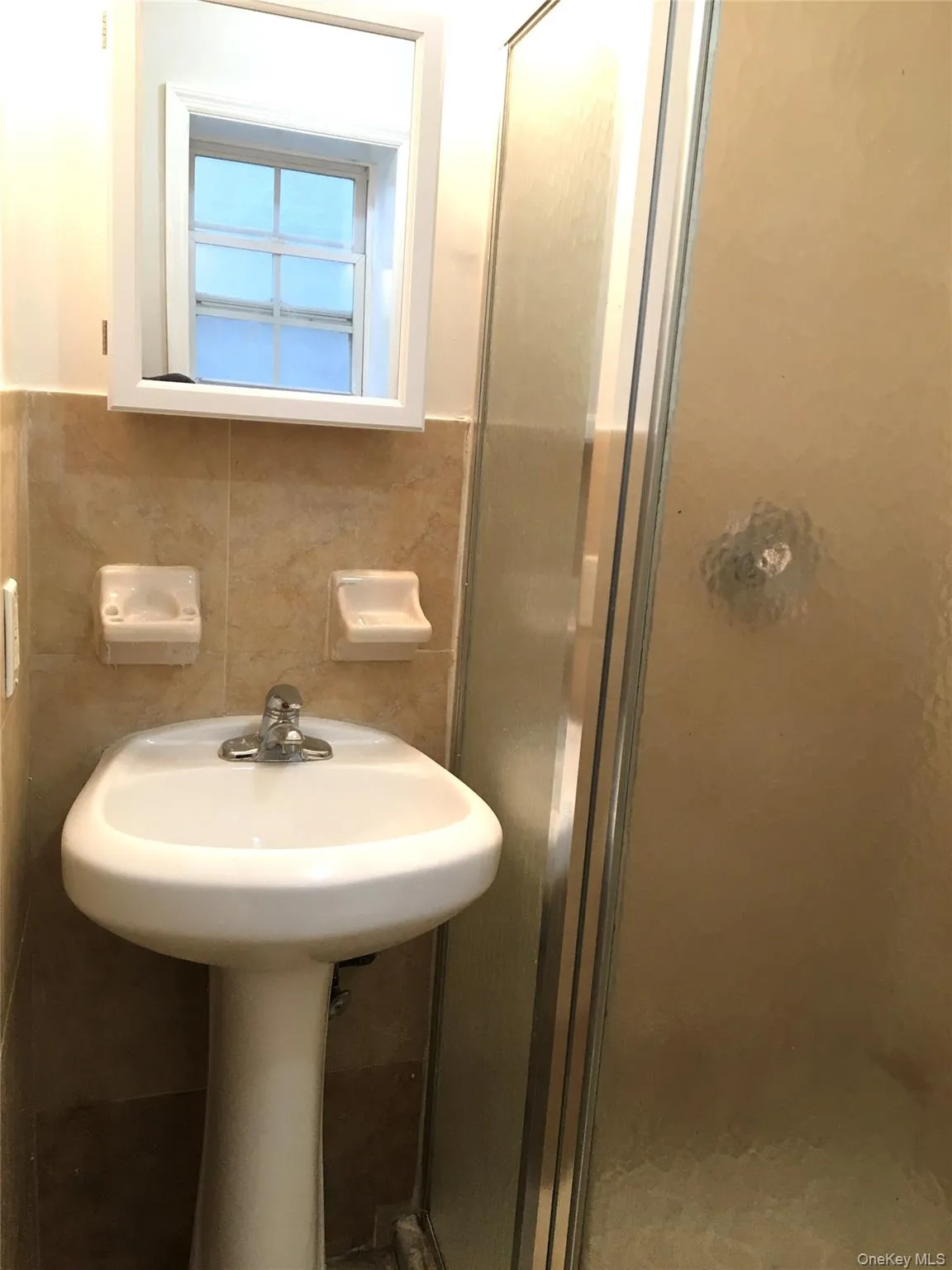 82-81 88th Place, New York, NY, 3 Bedrooms Bedrooms, 6 Rooms Rooms,2 BathroomsBathrooms,Residential Lease,For Rent,88th,0,1046153 82-81 88th Place, New York, NY, 3 Bedrooms Bedrooms, 6 Rooms Rooms,2 BathroomsBathrooms,Residential Lease,For Rent,88th,0,1046153