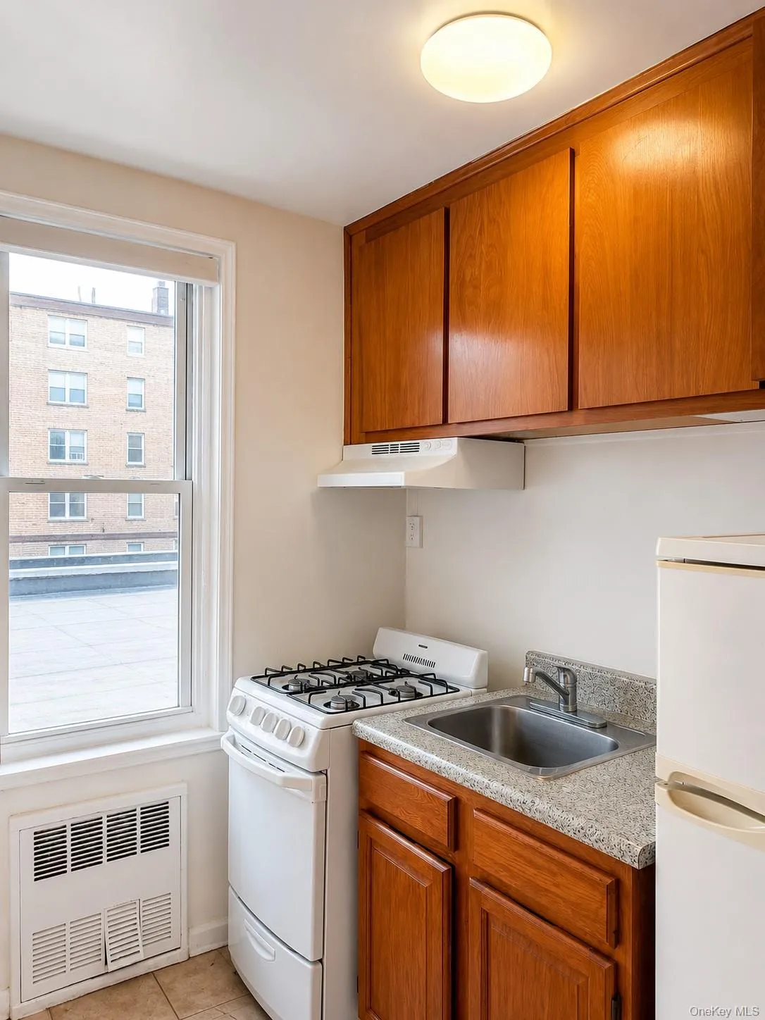 1332 Metropolitan Avenue, New York, NY, 1 Bedroom Bedrooms, 3 Rooms Rooms,1 BathroomBathrooms,Residential,For Rent,Metropolitan,0,1046154 1332 Metropolitan Avenue, New York, NY, 1 Bedroom Bedrooms, 3 Rooms Rooms,1 BathroomBathrooms,Residential,For Rent,Metropolitan,0,1046154