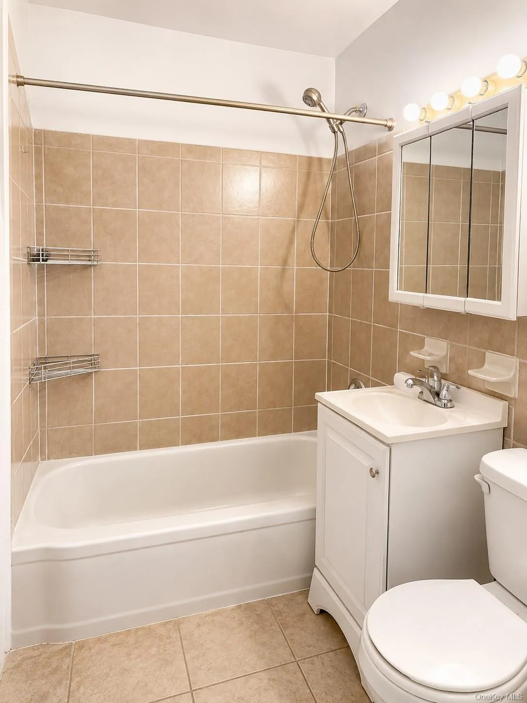1332 Metropolitan Avenue, New York, NY, 1 Bedroom Bedrooms, 3 Rooms Rooms,1 BathroomBathrooms,Residential,For Rent,Metropolitan,0,1046154 1332 Metropolitan Avenue, New York, NY, 1 Bedroom Bedrooms, 3 Rooms Rooms,1 BathroomBathrooms,Residential,For Rent,Metropolitan,0,1046154