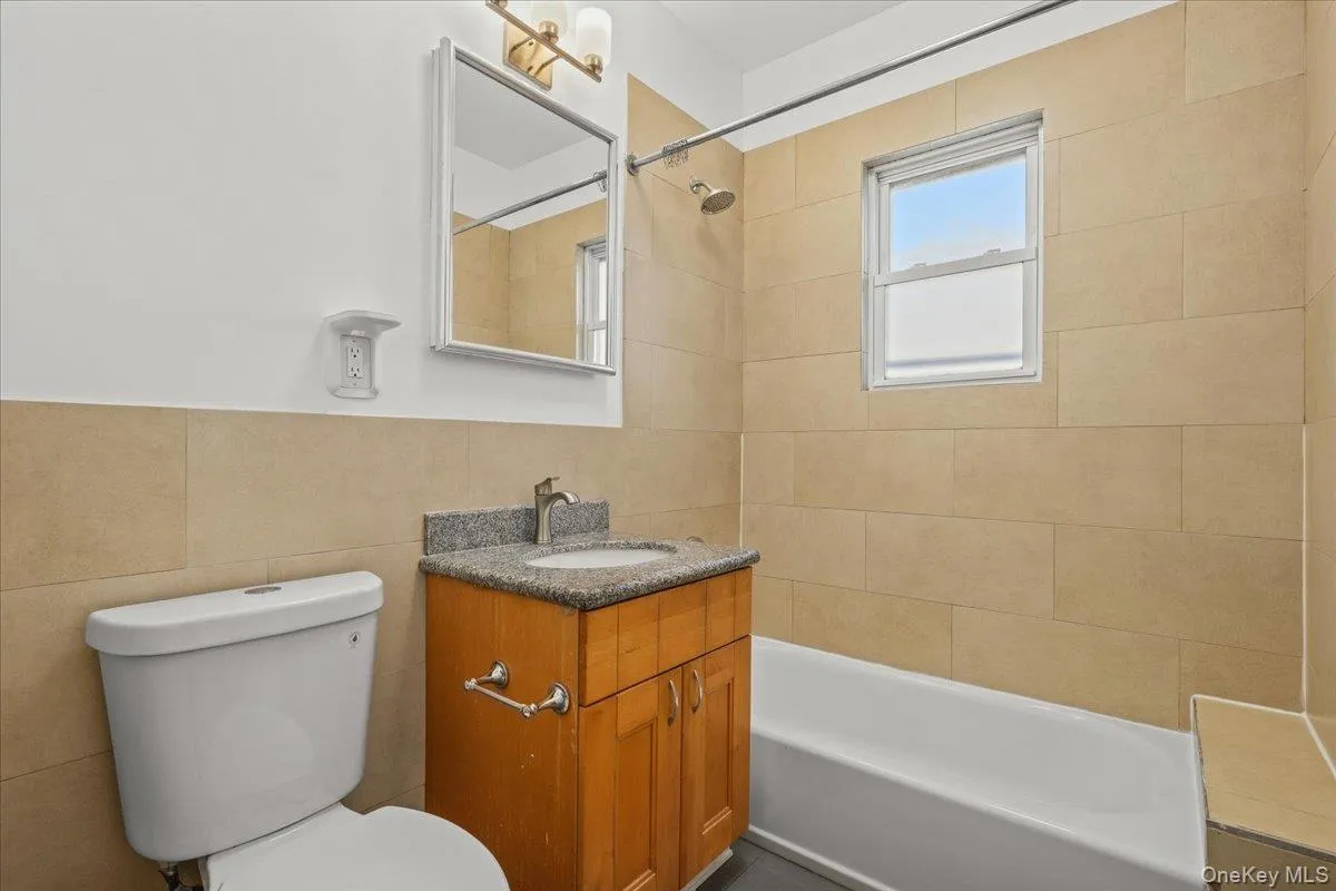 512 Sixth Avenue, Pelham, NY, 3 Bedroom Bedrooms, 6 Room Rooms,1 BathroomBathrooms,Residential Lease,For Rent,Sixth,0,1046155 512 Sixth Avenue, Pelham, NY, 3 Bedroom Bedrooms, 6 Room Rooms,1 BathroomBathrooms,Residential Lease,For Rent,Sixth,0,1046155