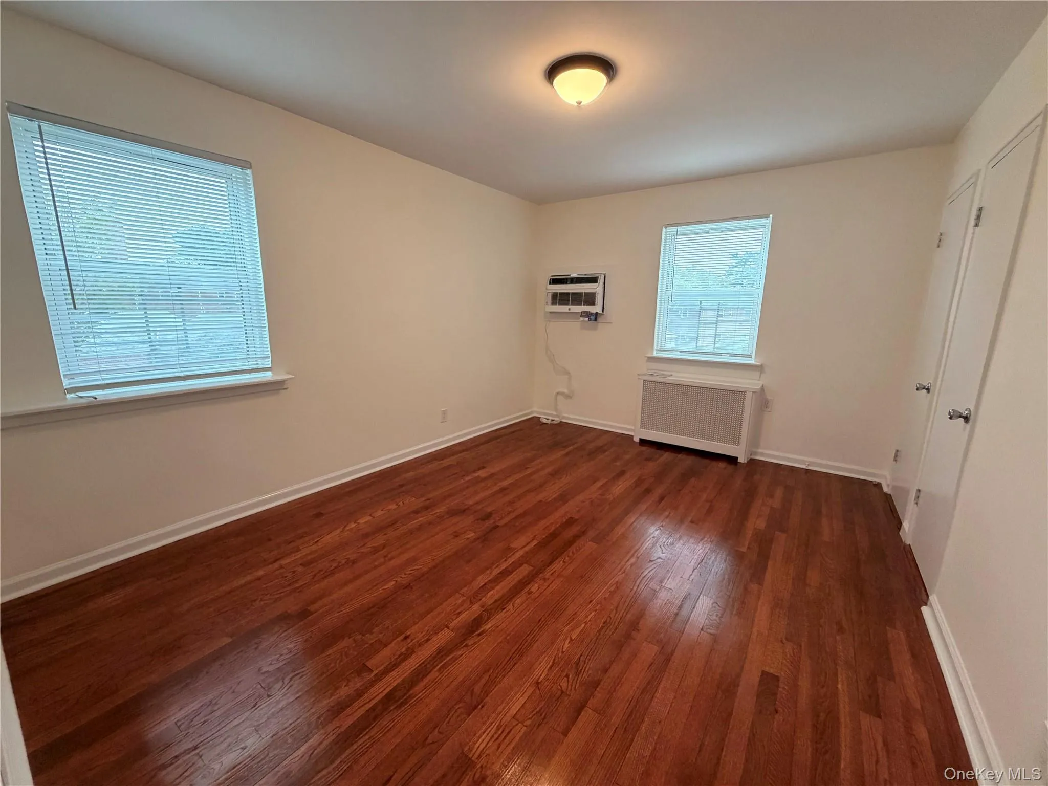 7231 Little Neck Parkway, New York, NY, 2 Bedrooms Bedrooms, 4 Rooms Rooms,1 BathroomBathrooms,Residential Lease,For Rent,Little Neck,0,1046165 7231 Little Neck Parkway, New York, NY, 2 Bedrooms Bedrooms, 4 Rooms Rooms,1 BathroomBathrooms,Residential Lease,For Rent,Little Neck,0,1046165
