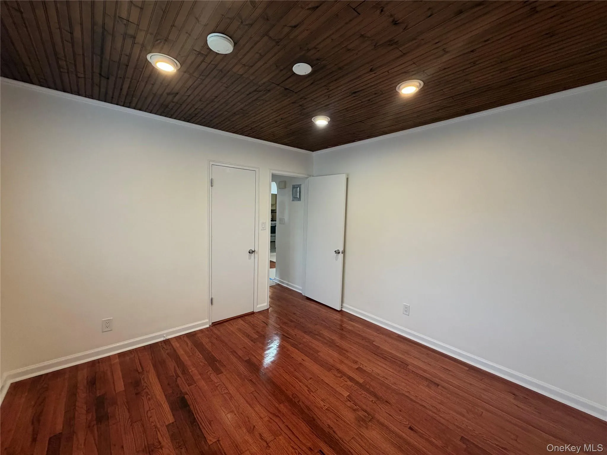 7231 Little Neck Parkway, New York, NY, 2 Bedrooms Bedrooms, 4 Rooms Rooms,1 BathroomBathrooms,Residential Lease,For Rent,Little Neck,0,1046165 7231 Little Neck Parkway, New York, NY, 2 Bedrooms Bedrooms, 4 Rooms Rooms,1 BathroomBathrooms,Residential Lease,For Rent,Little Neck,0,1046165