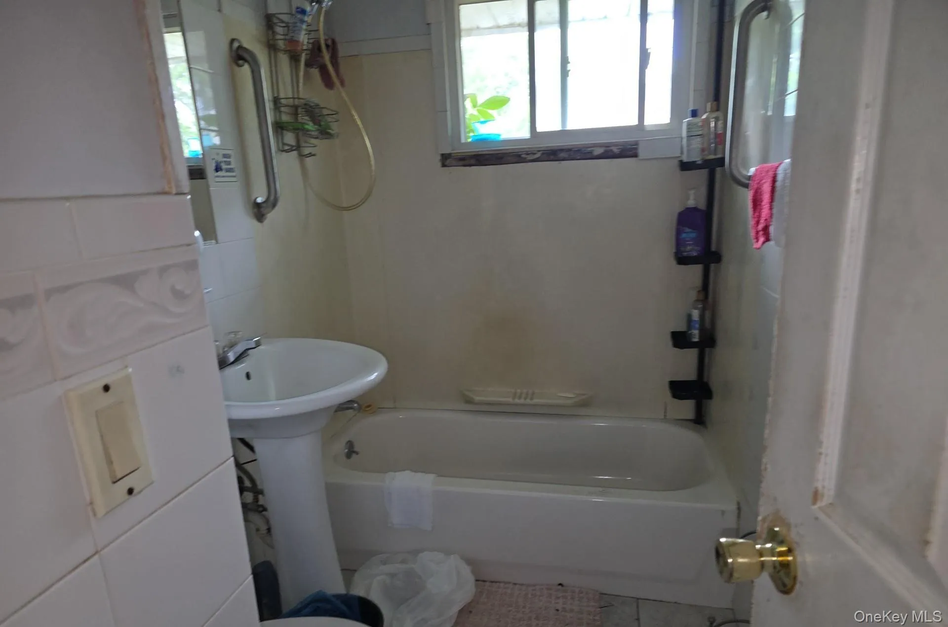 49 Wildwood Trail, Riverhead, NY, 3 Bedrooms Bedrooms, 6 Rooms Rooms,1 BathroomBathrooms,Residential,For Rent,Wildwood,0,1046171 49 Wildwood Trail, Riverhead, NY, 3 Bedrooms Bedrooms, 6 Rooms Rooms,1 BathroomBathrooms,Residential,For Rent,Wildwood,0,1046171