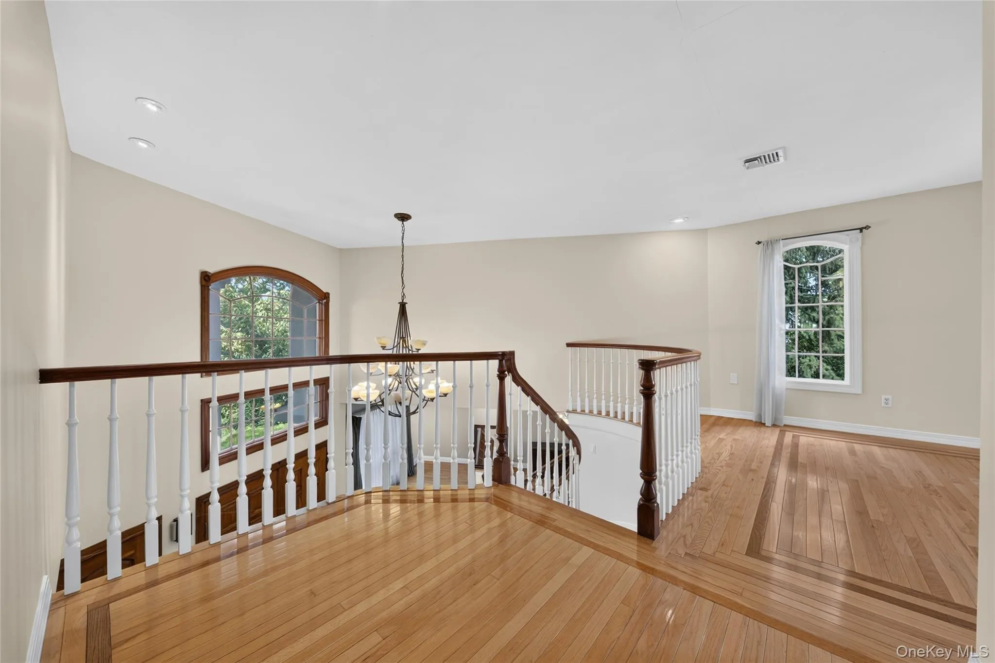 3 Pond Ridge Road, Oyster Bay, NY, 4 Bedrooms Bedrooms, 7 Rooms Rooms,3 BathroomsBathrooms,Residential Lease,For Rent,Pond Ridge,0,1046174 3 Pond Ridge Road, Oyster Bay, NY, 4 Bedrooms Bedrooms, 7 Rooms Rooms,3 BathroomsBathrooms,Residential Lease,For Rent,Pond Ridge,0,1046174