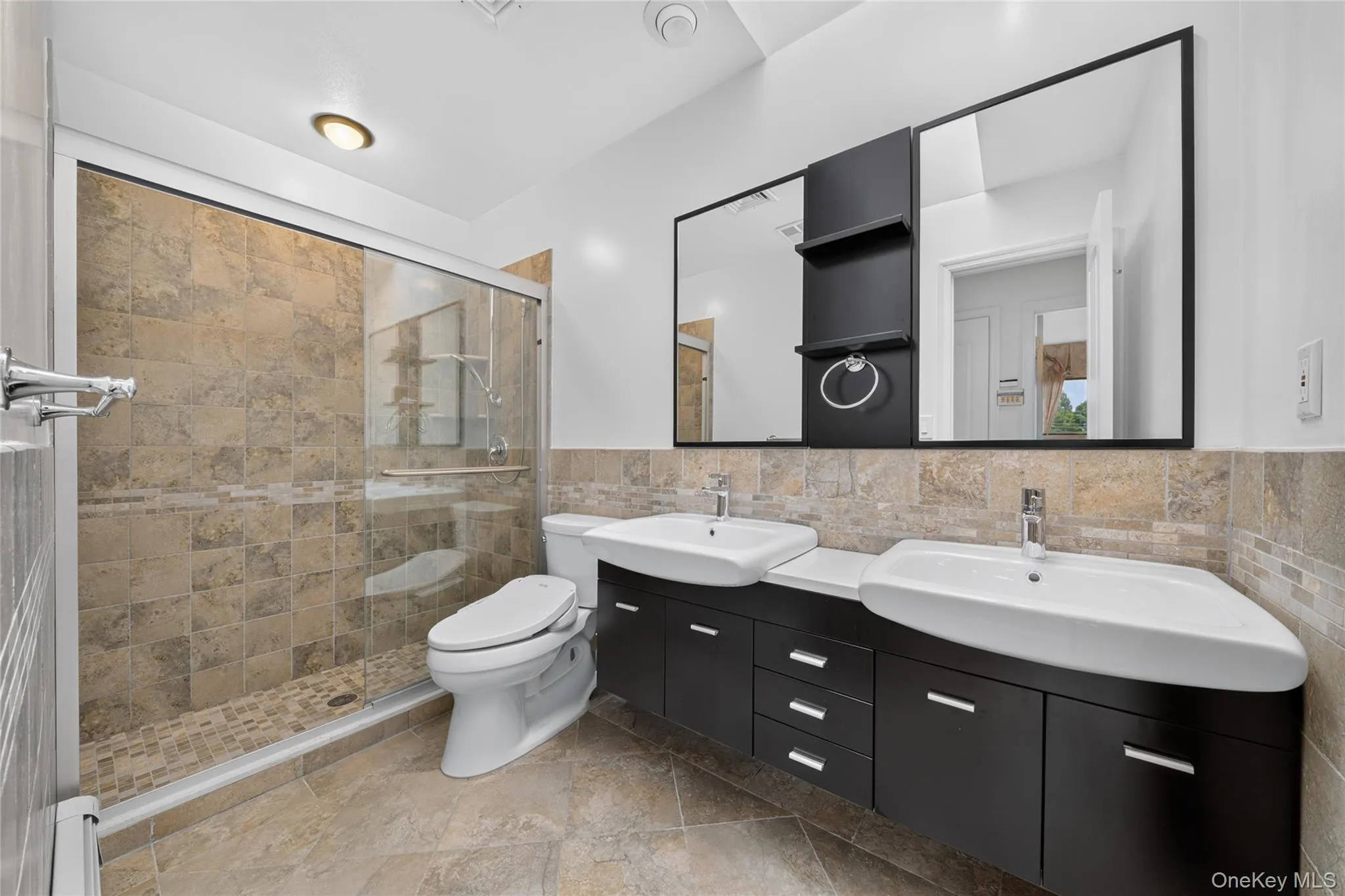3 Pond Ridge Road, Oyster Bay, NY, 4 Bedrooms Bedrooms, 7 Rooms Rooms,3 BathroomsBathrooms,Residential Lease,For Rent,Pond Ridge,0,1046174 3 Pond Ridge Road, Oyster Bay, NY, 4 Bedrooms Bedrooms, 7 Rooms Rooms,3 BathroomsBathrooms,Residential Lease,For Rent,Pond Ridge,0,1046174